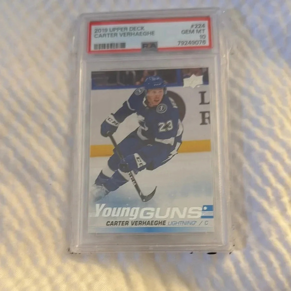 2019 Upper Deck Young Guns Carter Verhaeghe GEM MT 10 - Picture 1 of 1